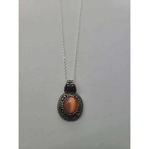 Vintage Silver Tone Orange Cats Eye Pendant Necklace Ornate Filigree Setting - Picture 8 of 12